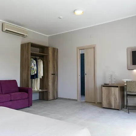 Hotel San Vincenzo 4*